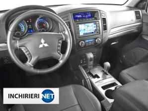 Mitsubishi Montero Interior