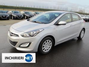 Hyundai i30 lateral