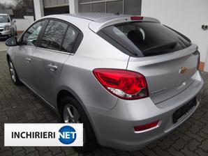Chevrolet Cruze lateral
