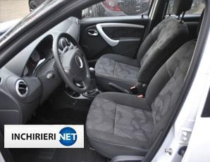 Dacia Sandero interior