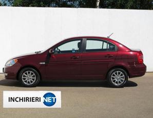 Hyundai Accent lateral