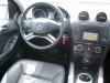 masina Mercedes ML 320 Interior