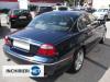 auto Jaguar S-Type spate